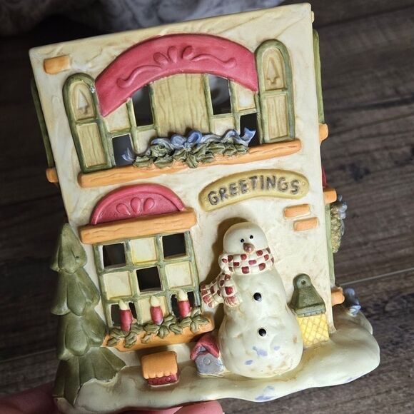 Cottage Christmas  Cozy  Cottage Kathryn Distefano - Picture 5 of 10